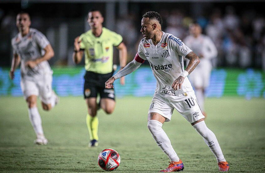 Neymar scores straight from the corner!!! (Video)